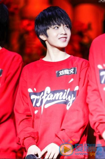 刘耀文可爱写真 刘耀文高清写真_刘耀文高清剧照