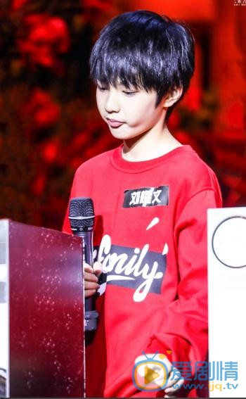 刘耀文可爱写真 刘耀文高清写真_刘耀文高清剧照