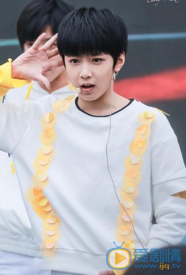 刘耀文参加活动写真 刘耀文高清写真_刘耀文高清剧照