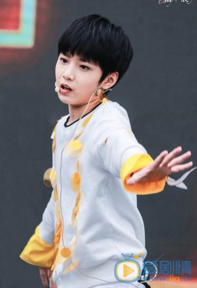 刘耀文参加活动写真 刘耀文高清写真_刘耀文高清剧照