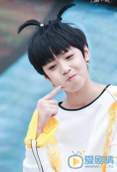 刘耀文参加活动写真 刘耀文高清写真_刘耀文高清剧照