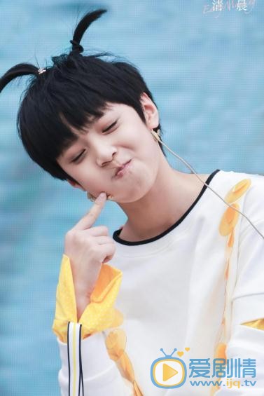 刘耀文参加活动写真 刘耀文高清写真_刘耀文高清剧照