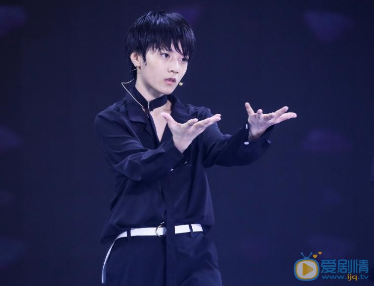 刘耀文参加活动写真 刘耀文高清写真_刘耀文高清剧照