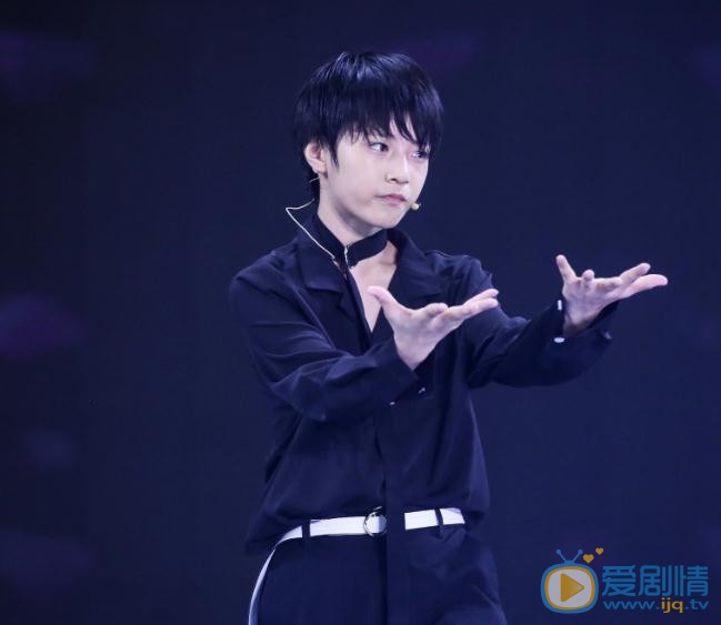 刘耀文参加活动写真 刘耀文高清写真_刘耀文高清剧照