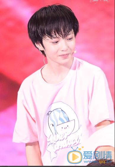 刘耀文参加活动写真 刘耀文高清写真_刘耀文高清剧照