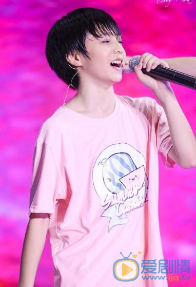 刘耀文参加活动写真 刘耀文高清写真_刘耀文高清剧照