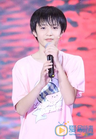 刘耀文参加活动写真 刘耀文高清写真_刘耀文高清剧照