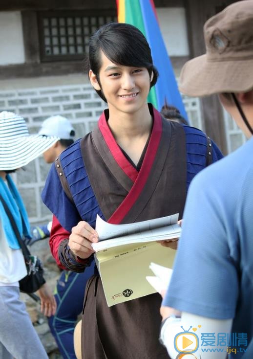 金范《火之女神井儿》剧照 金范高清写真_金范高清剧照