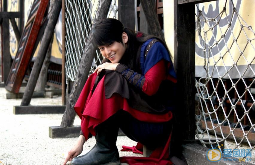 金范《火之女神井儿》剧照 金范高清写真_金范高清剧照