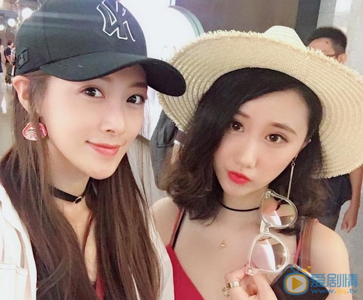 陈赛赛与人合照 陈赛赛高清写真_陈赛赛高清剧照