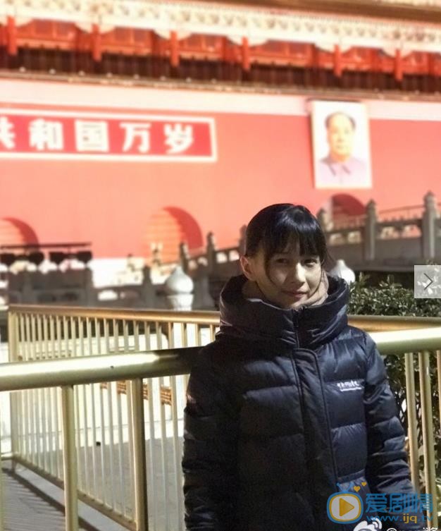 papi酱旅行街拍照 papi酱高清写真_papi酱高清剧照