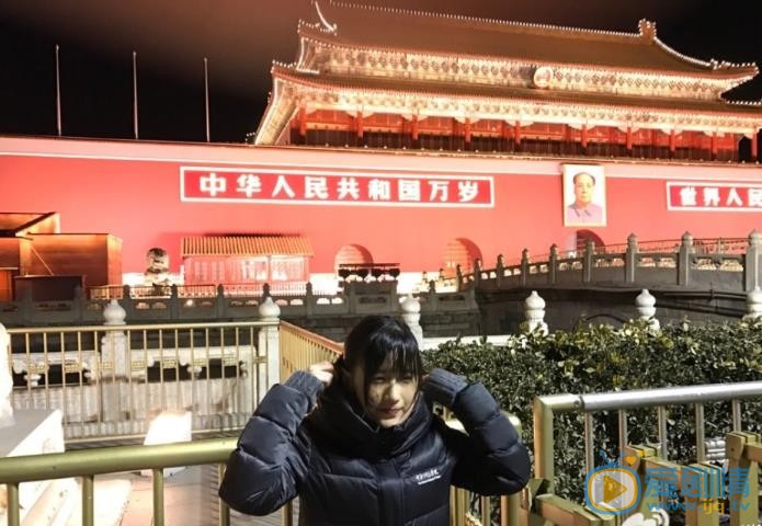 papi酱旅行街拍照 papi酱高清写真_papi酱高清剧照
