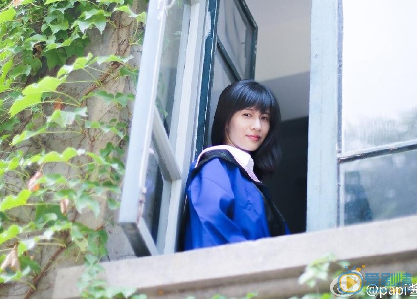 papi酱毕业照 papi酱高清写真_papi酱高清剧照