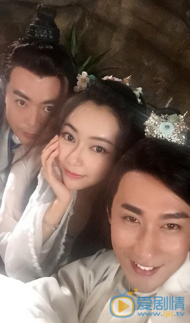 马莹莹与人合照 马莹莹高清写真_马莹莹高清剧照