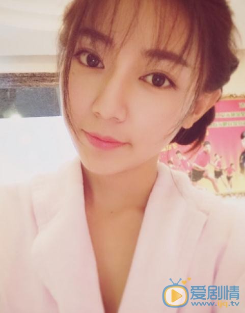 马莹莹与人合照 马莹莹高清写真_马莹莹高清剧照