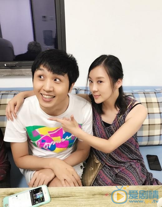 魏辰妃与人合照 魏辰妃高清写真_魏辰妃高清剧照