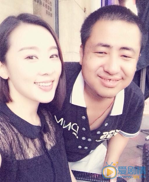 魏辰妃与人合照 魏辰妃高清写真_魏辰妃高清剧照