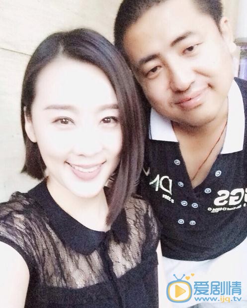 魏辰妃与人合照 魏辰妃高清写真_魏辰妃高清剧照