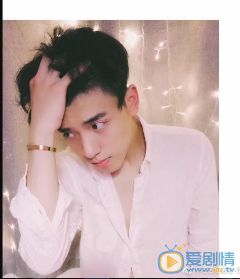 王子异生活照写真 王子异高清写真_王子异高清剧照