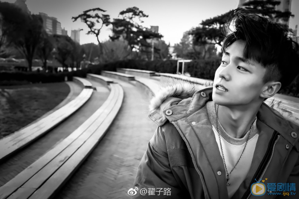 翟子路校园照写真 翟子路高清写真_翟子路高清剧照