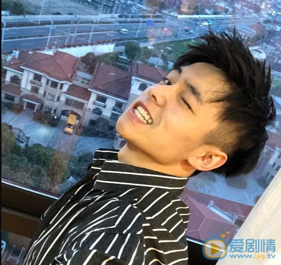 翟子路街拍写真 翟子路高清写真_翟子路高清剧照