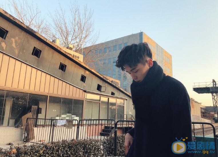 翟子路街拍写真 翟子路高清写真_翟子路高清剧照