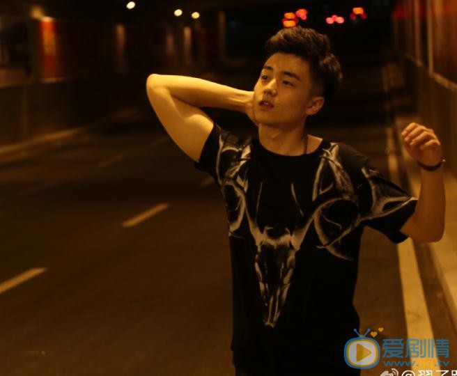 翟子路街拍写真 翟子路高清写真_翟子路高清剧照