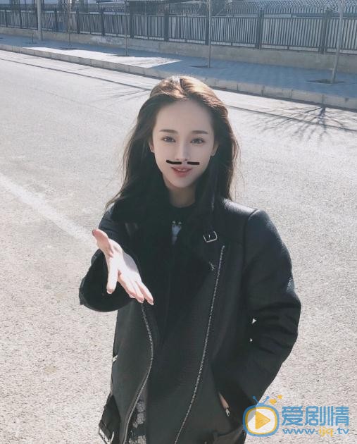 王畅唱生活照 王畅唱高清写真_王畅唱高清剧照