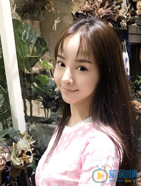 王畅唱生活照 王畅唱高清写真_王畅唱高清剧照
