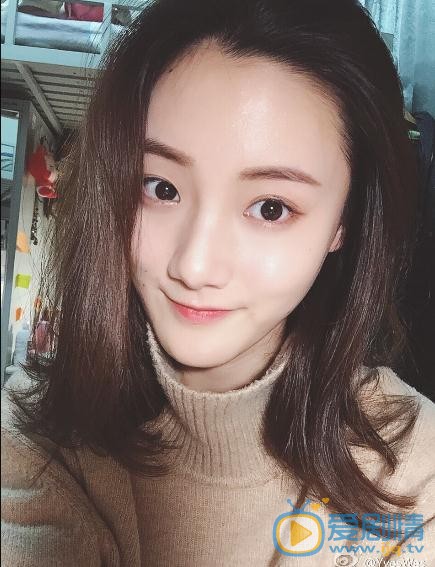 张雨薇自拍写真 张雨薇高清写真_张雨薇高清剧照