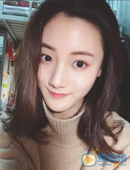 张雨薇自拍写真 张雨薇高清写真_张雨薇高清剧照