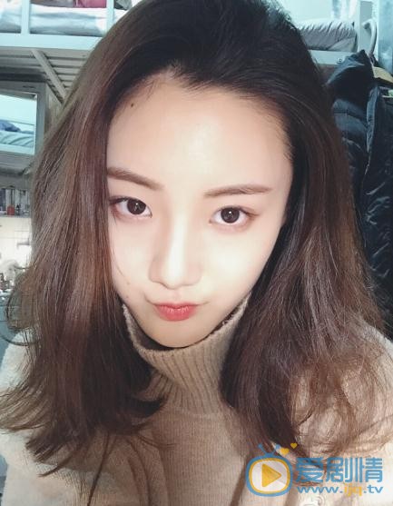 张雨薇自拍写真 张雨薇高清写真_张雨薇高清剧照