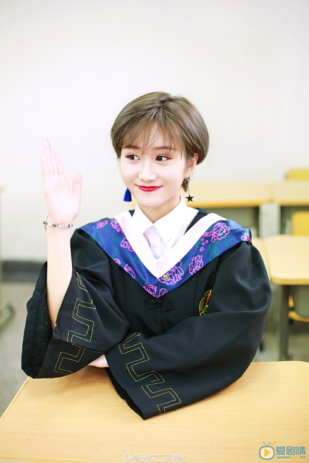 李璐尔校园照写真 李璐尔高清写真_李璐尔高清剧照