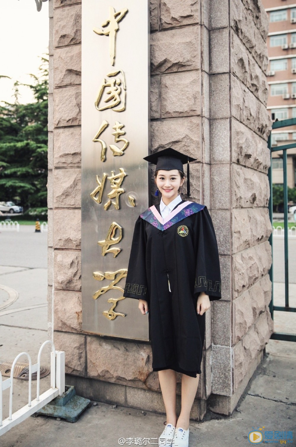李璐尔校园照写真 李璐尔高清写真_李璐尔高清剧照