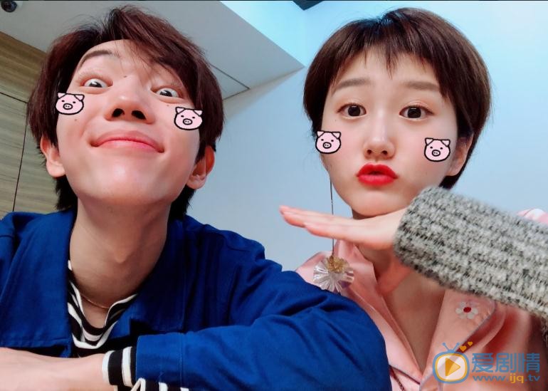 李璐尔好友合照写真 李璐尔高清写真_李璐尔高清剧照