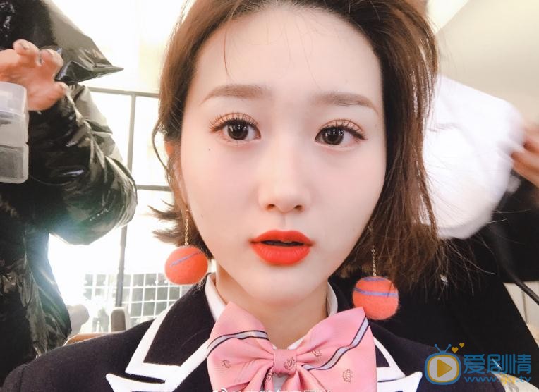 李璐尔俏丽写真 李璐尔高清写真_李璐尔高清剧照