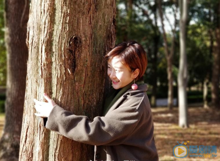 李璐尔校园照写真 李璐尔高清写真_李璐尔高清剧照