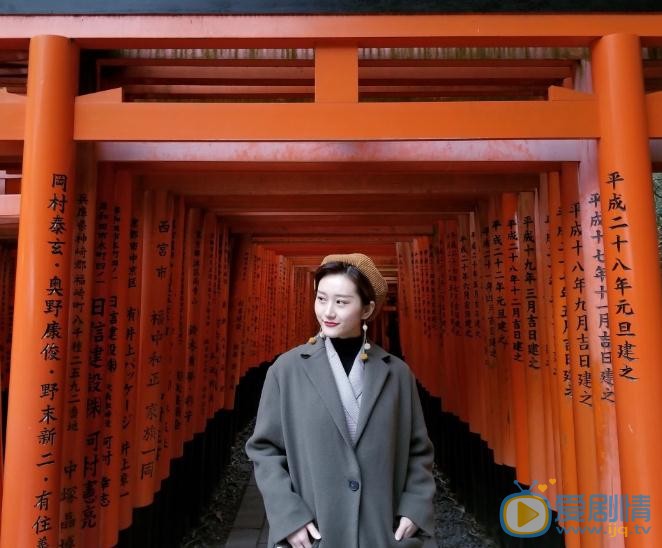李璐尔校园照写真 李璐尔高清写真_李璐尔高清剧照