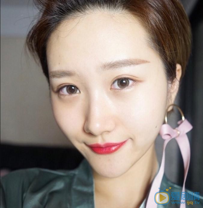 李璐尔可爱写真 李璐尔高清写真_李璐尔高清剧照