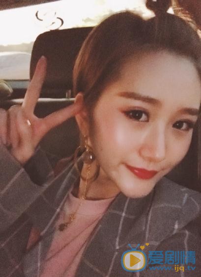 李璐尔可爱写真 李璐尔高清写真_李璐尔高清剧照