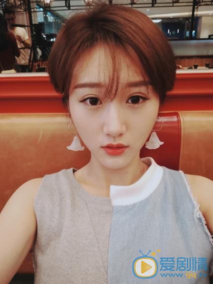 李璐尔可爱写真 李璐尔高清写真_李璐尔高清剧照