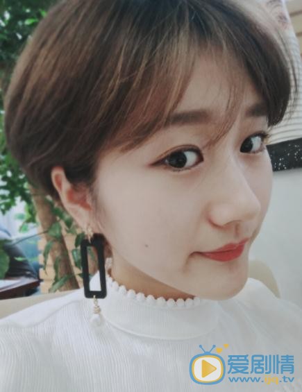 李璐尔生活照写真 李璐尔高清写真_李璐尔高清剧照