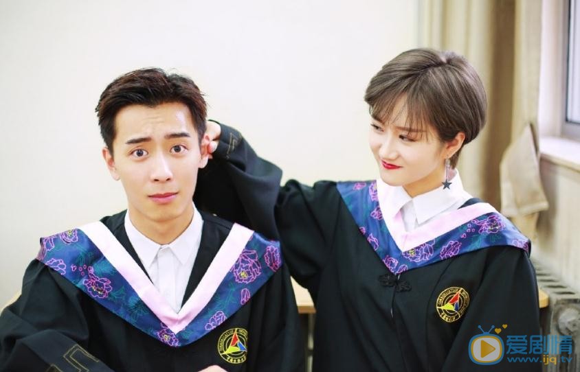 李璐尔校园照写真 李璐尔高清写真_李璐尔高清剧照