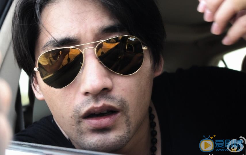张旭绅士大片 张旭高清写真_张旭高清剧照