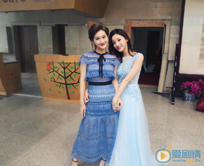 李璐尔参加活动写真 李璐尔高清写真_李璐尔高清剧照