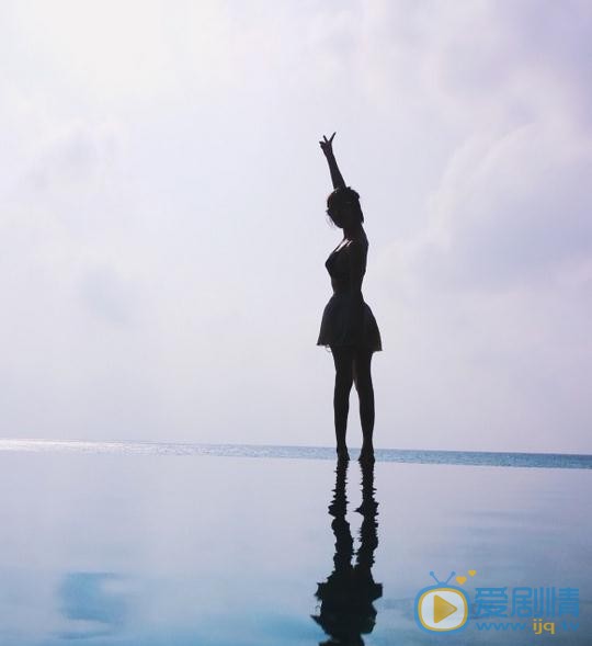 汤斯婷海边照 汤斯婷高清写真_汤斯婷高清剧照