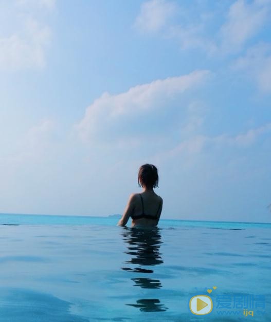 汤斯婷海边照 汤斯婷高清写真_汤斯婷高清剧照