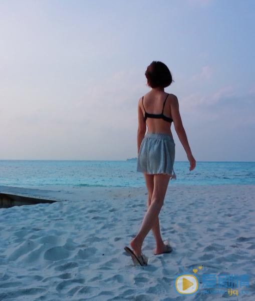 汤斯婷海边照 汤斯婷高清写真_汤斯婷高清剧照