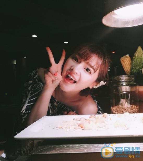 汤斯婷生活照 汤斯婷高清写真_汤斯婷高清剧照