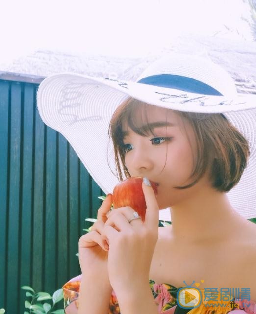 汤斯婷海边照 汤斯婷高清写真_汤斯婷高清剧照